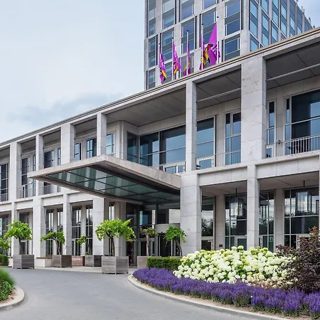 Der Valk Airporthotel Hotel 4*
