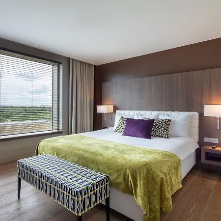 Der Valk Hotel 4*